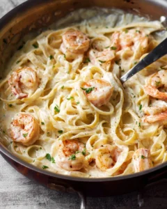 Creamy Easy Shrimp Alfredo Recipe in 30 Minutes