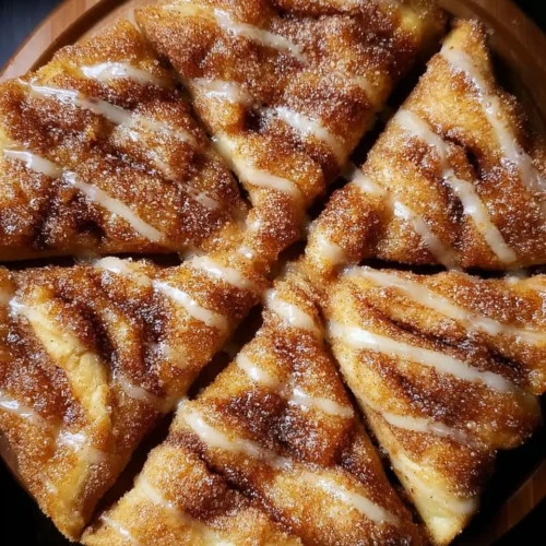 Cinnamon Sugar Pizza with Crescent Rolls 2 Cinnamon Sugar Pizza with Crescent Rolls