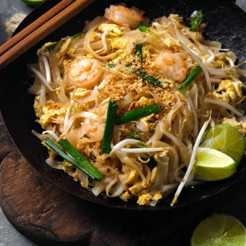 Chicken Pad Thai with Tofu and Bean Sprouts 2 Chicken Pad Thai with Tofu and Bean Sprouts