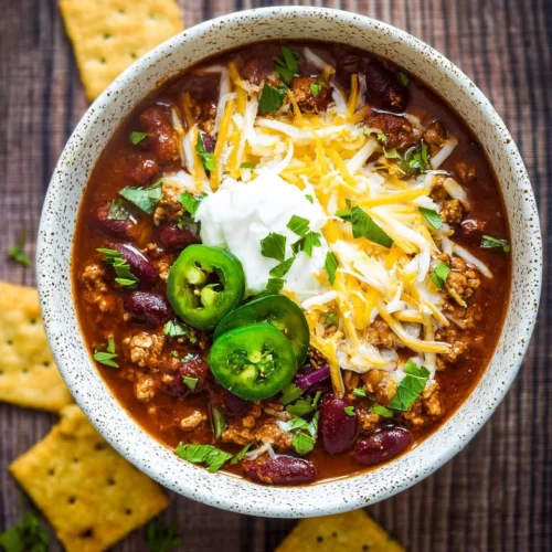 Six Ingredient Beef Chili with Kidney Beans and Salsa 2 Six Ingredient Beef Chili with Kidney Beans and Salsa