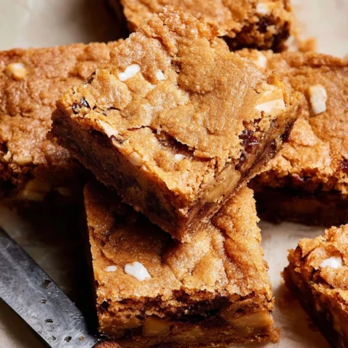 Brown Butter White Chocolate Walnut Blondies 2 Brown Butter White Chocolate Walnut Blondies