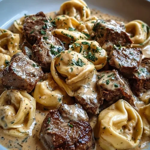 Garlic Steak Tortellini in Parmesan Cream Sauce 2 Garlic Steak Tortellini in Parmesan Cream Sauce
