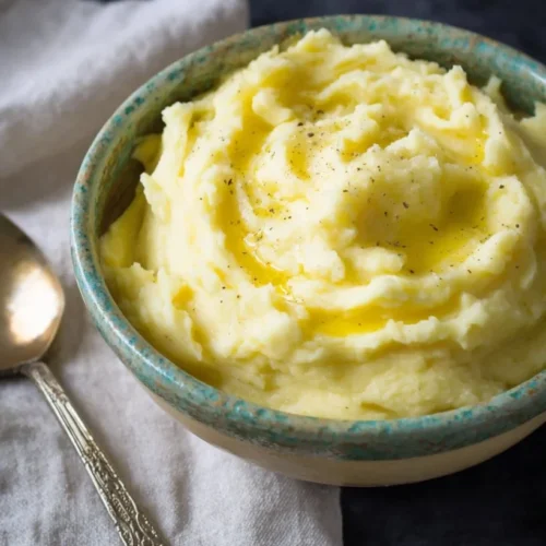 Classic Mashed Potatoes 2 Classic Mashed Potatoes