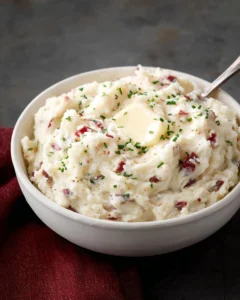 Delicious garlic mashed red potatoes served in a bowl