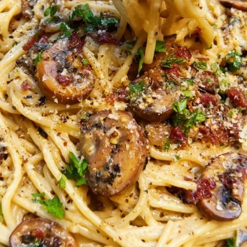 30 Minute Mushroom Carbonara with Egg Yolks 2 30 Minute Mushroom Carbonara with Egg Yolks