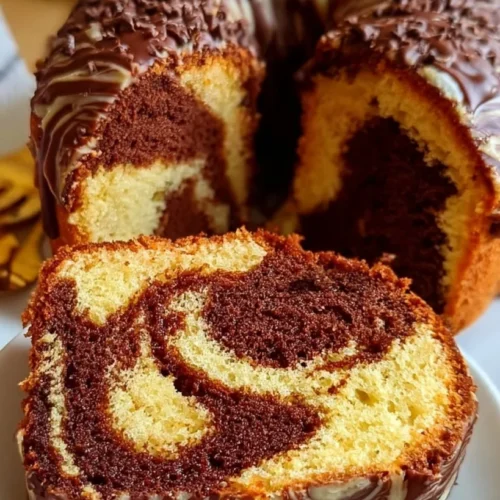 Easy Marble Cake with Chocolate and Vanilla Swirl 2 Easy Marble Cake with Chocolate and Vanilla Swirl